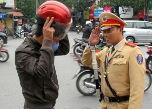 Cảnh sát bảo vệ có quyền xử phạt vi phạm giao thông?